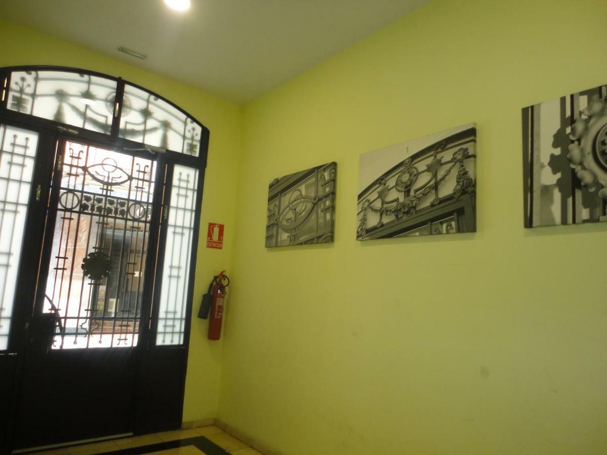 Rua Centro Balcony